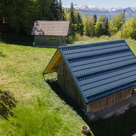 Nyaraló Hiska Janko
